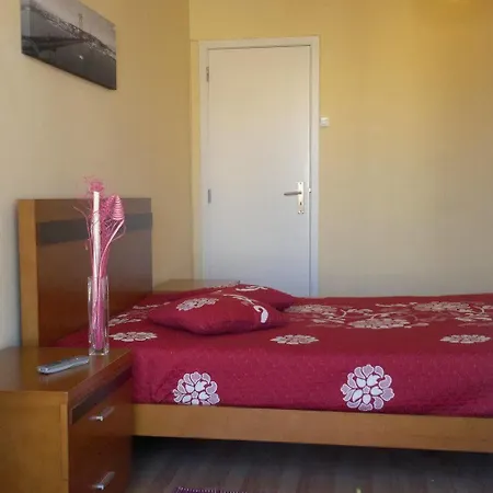 Residencial Duque De Saldanha Guest house